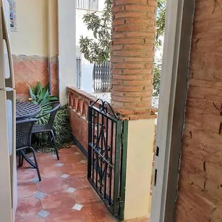 Magnifique A Avec Vue Sur Et Piscine, Jacuzzi, Chauffes, Chauffe Payant *