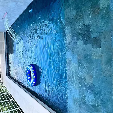 Magnifique A Avec Vue Sur Et Piscine, Jacuzzi, Chauffes, Chauffe Payant Benalmádena