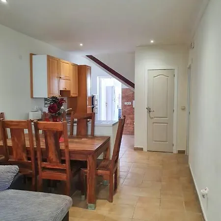 Magnifique A Avec Vue Sur Et Piscine, Jacuzzi, Chauffes, Chauffe Payant Appartement