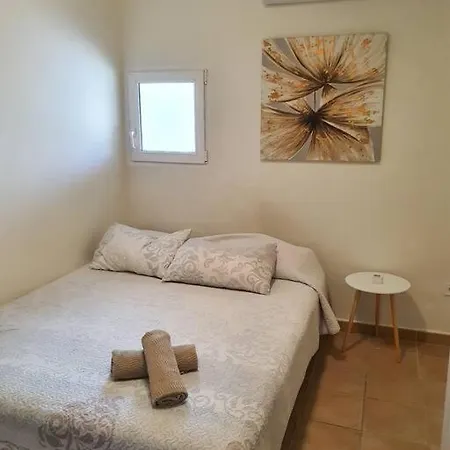 Appartement Magnifique A Avec Vue Sur Et Piscine, Jacuzzi, Chauffes, Chauffe Payant *