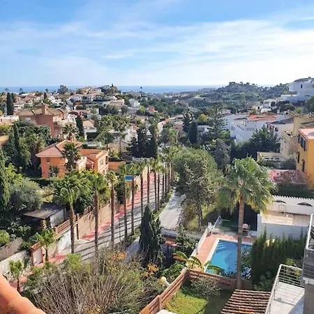 Appartement Magnifique A Avec Vue Sur Et Piscine, Jacuzzi, Chauffes, Chauffe Payant
