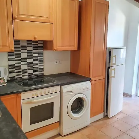 Magnifique A Avec Vue Sur Et Piscine, Jacuzzi, Chauffes, Chauffe Payant Appartement