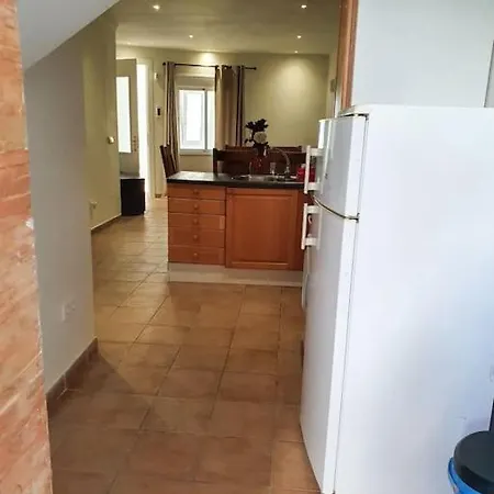 Magnifique A Avec Vue Sur Et Piscine, Jacuzzi, Chauffes, Chauffe Payant *